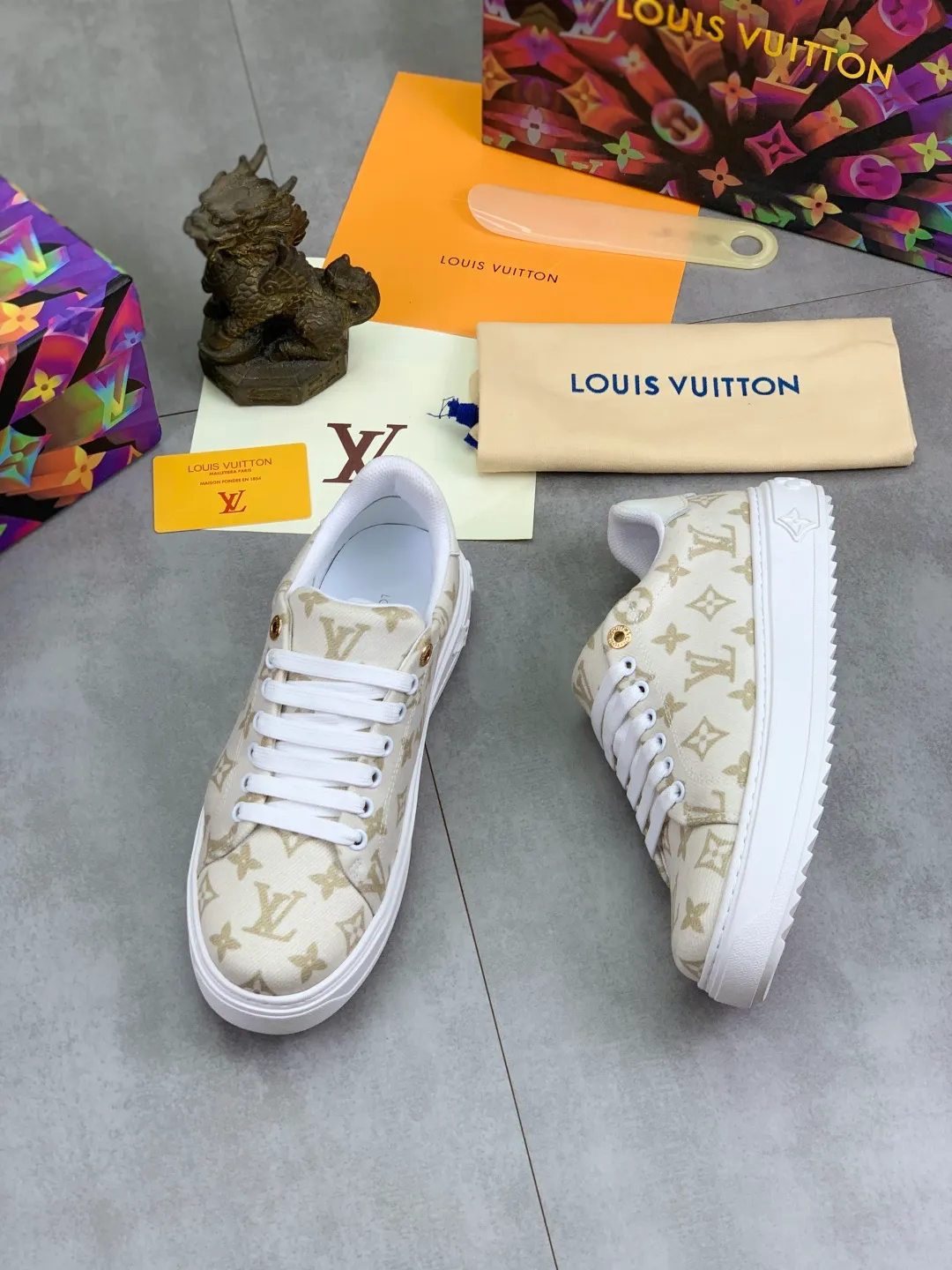 Men's men's shoes💰P520💰[New model]🆘High quality cowhide [Louis Vuitton]LV official website latest model🎁casual and fashionable men's shoes👟hot style💥simple and elegant style, exclusive for trendy men. Unique official website latest brand elements👑original decoration, fashionable and generous, the fabric is made of original denim➕comfortable and breathable mesh lining➕cow leather feet ✅The official website specifies wear-resistant casual outsole, the classic model is taken in real life🎬Color: 6️⃣colors available😍Number of codes: 38-44 Full set of packaging